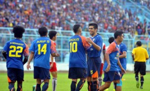 Arema Menang Telak 5 2 Atas Mitra Kukar Dalam Turnamen SCM Cup 2015