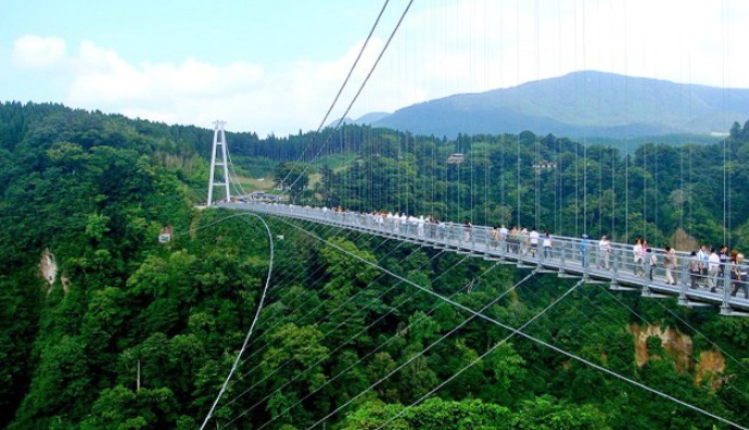 Kokonoe "Yume" Grand Suspension Bridge, Jepang