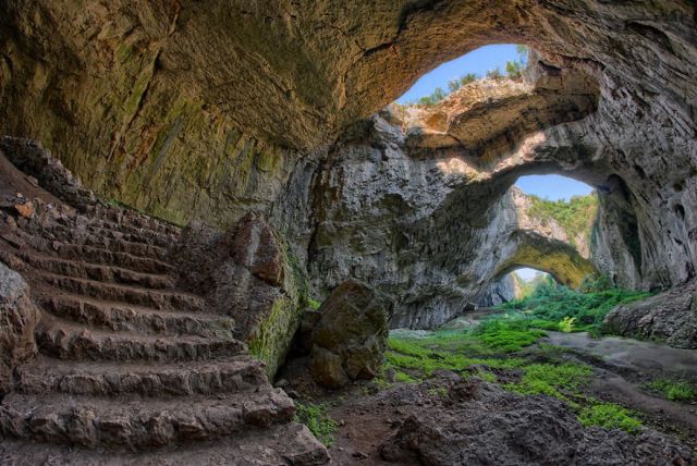 Cave Devetashkata Peshtera, Bulgaria - (c)Ika Kakrinska