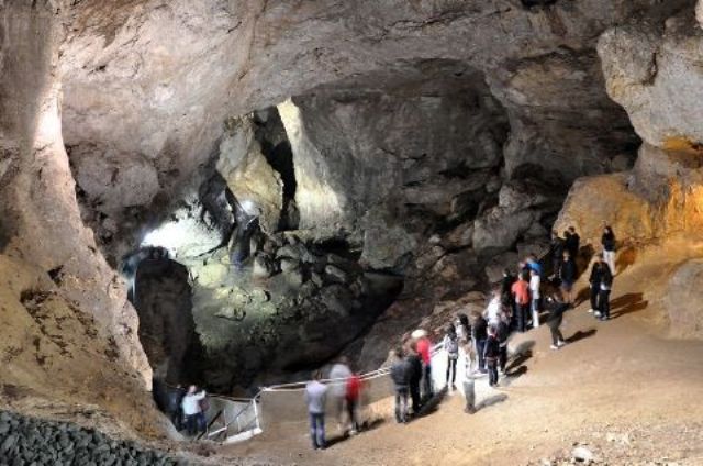 Devil's Throat Cave, Bulgaria - (c)Ika Kakrinska