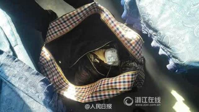 Malang, Bayi Ini Ditemukan dalam Sebuah Tas di Bawah Kursi Kereta 2