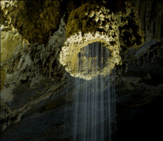 The Shower - Temimina Cave, Brasil - (c)Wlliam Marques