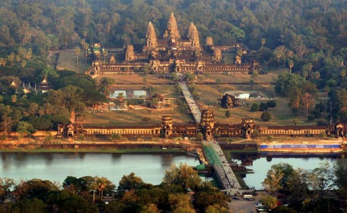 Angkor Wat Dari Kejauhan