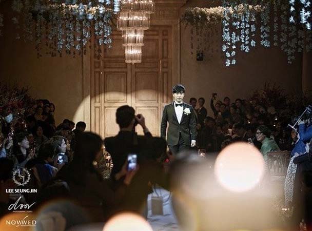 Inilah Foto-foto Pernikahan Sungmin Dengan Kim Sa Eun
