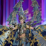 Elvira dengan kostumnya the Chronicles of Borobudur