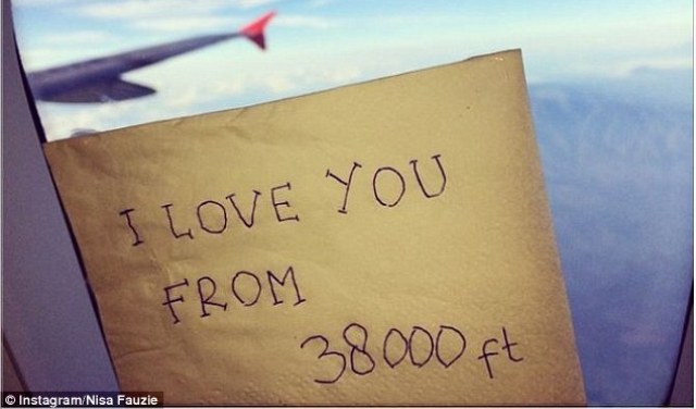 Surat Cinta dari Pesawat Air Asia