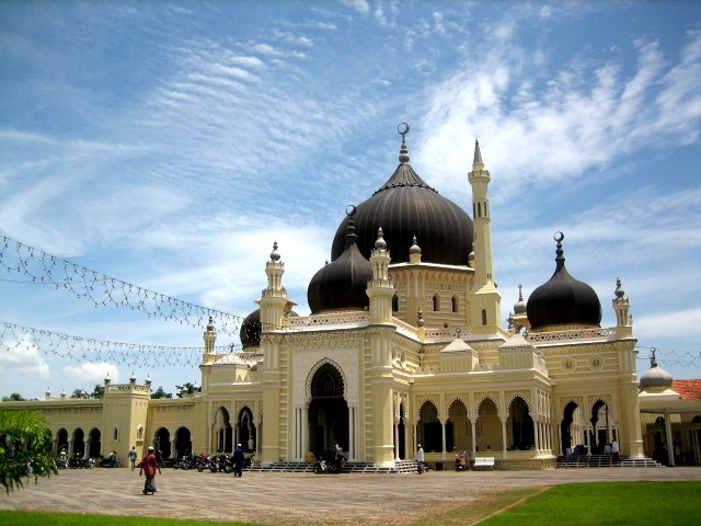 Bangsa Malaysia yang mayoritas beragama islam