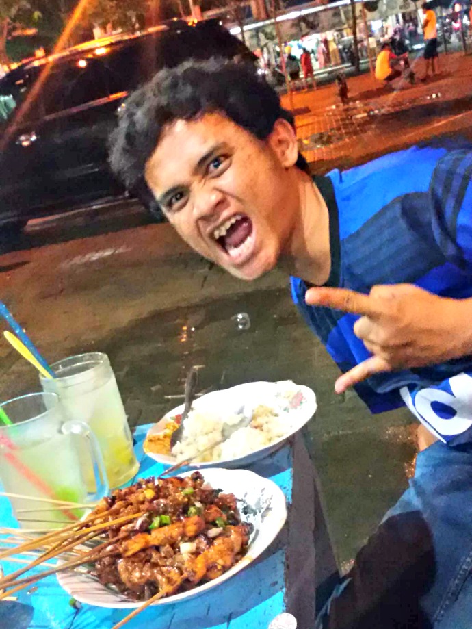 Makan Gratis di Traktir SBY di Pasar Minulyo (c) ardhaniaji