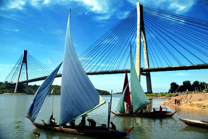 Jembatan Barelang Batam (c) indobeta.com