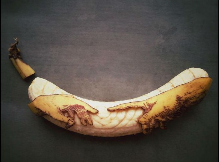 Pesan sosial berupa buah pisang