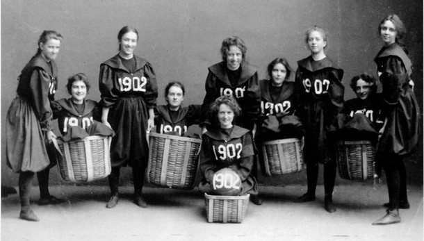 Wajah tim basket wanita pertama di dunia