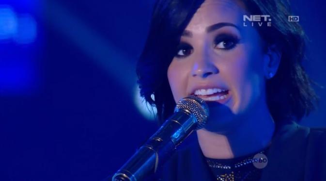 Demi Lovato Tampil Memukau Di Panggung ICA 2015 via liputan6