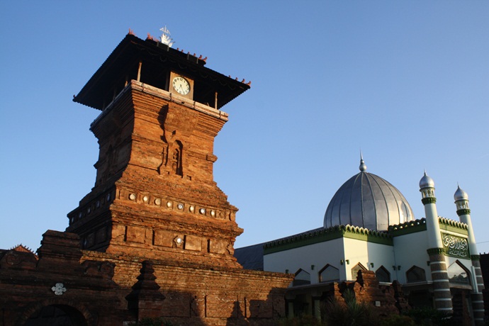 Masjid Menara Kudus (c) wikipedia