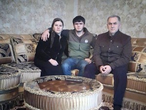 Nazhud Guchigov dan Keluarga