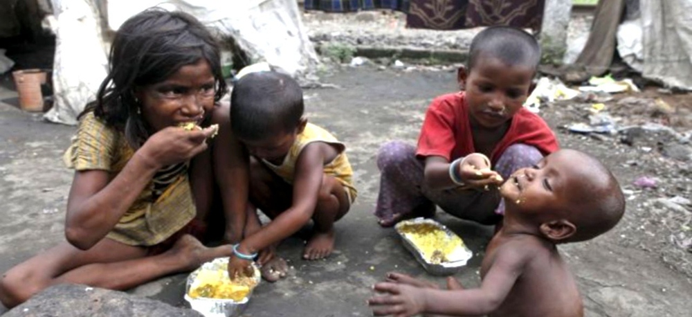 Kemiskinan di Indonesia [image source]