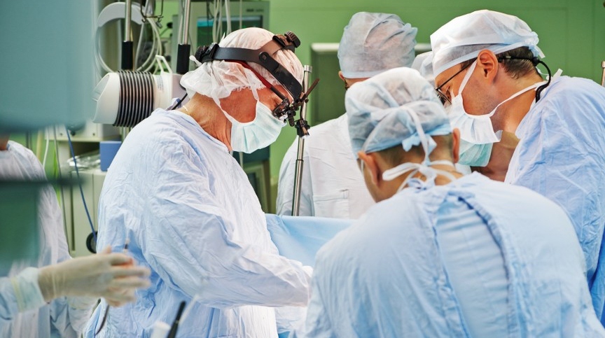 Memotong Organ Tubuh Yang Salah Saat Operasi [image source]