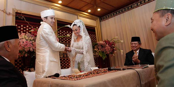 Pernikahan Anak Zulkifli Hasan