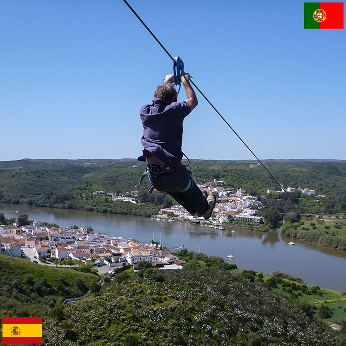 Spanyol dan Portugal, Batas dipisahkan sungai dan dihungngkan zipline [image source]