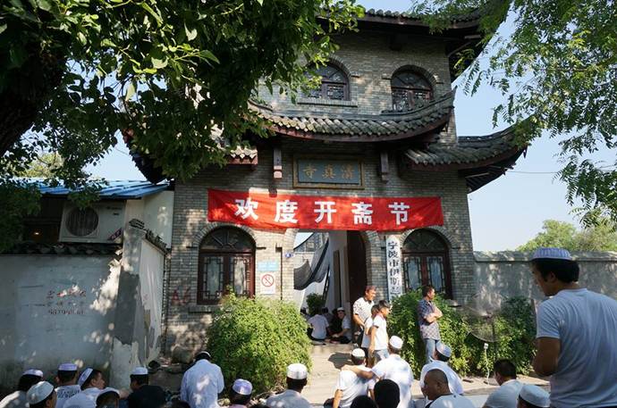 Suasanan masjid di Ningbo China