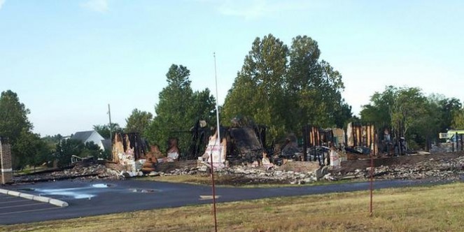 Masjid dibakar di Amerika [Image Source]