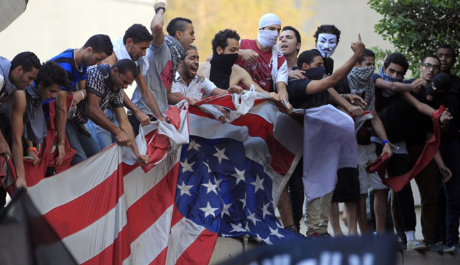 Aksi ketidaksukaan warga Mesir terhadap Amerika [Image Source]