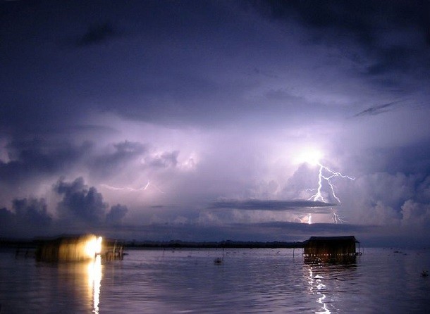 Danau Maracaibo, Venezuela [image source]