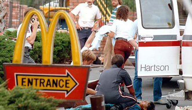 Penembakan di McDonald [Image Source]