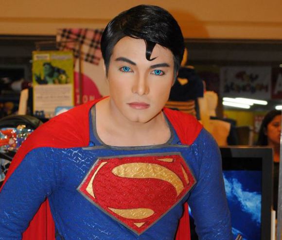 Superman dari Filipina [image source]