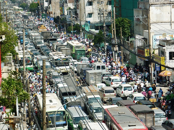Jalanan pagi di Vietnam ternyata cukup mengerikan [Image Source]