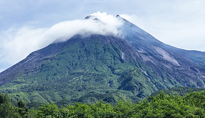 Gunung Merapi [image source]