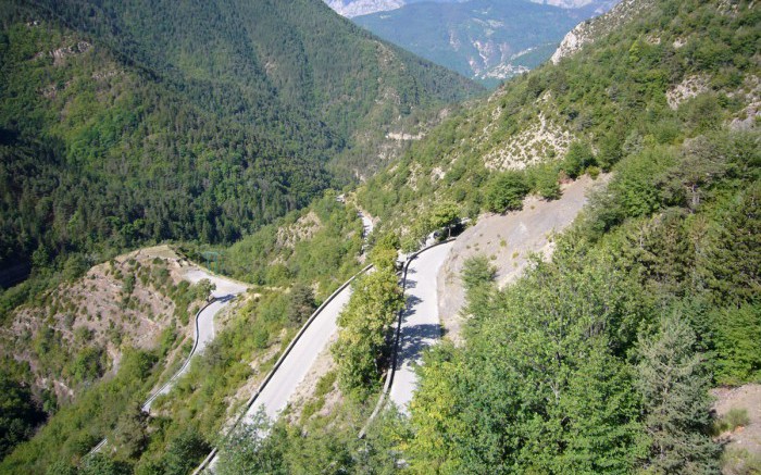 Col de Turini – Perancis [image source]