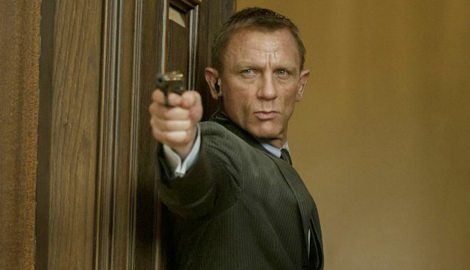 Daniel Craig Sebagai James Bond [Image Source]
