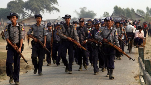 Polisi Myanmar [image source]