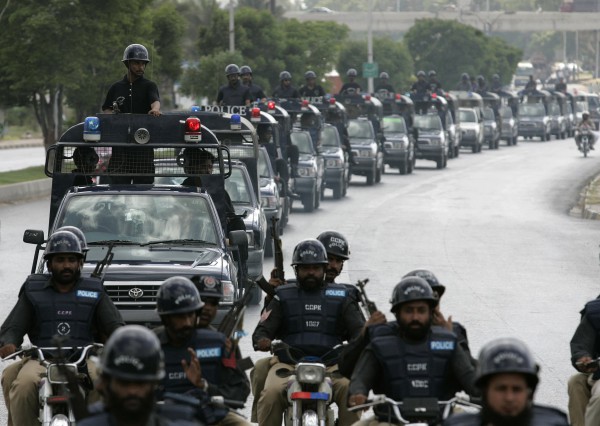 Polisi Pakistan [image source]