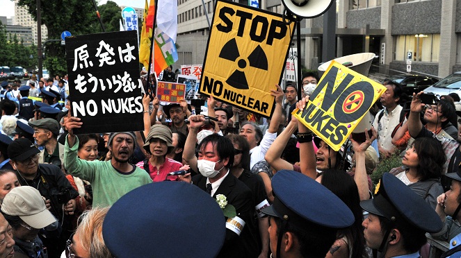 Potret aksi untuk menutup fasilitas nuklir Fukushima [Image Source]