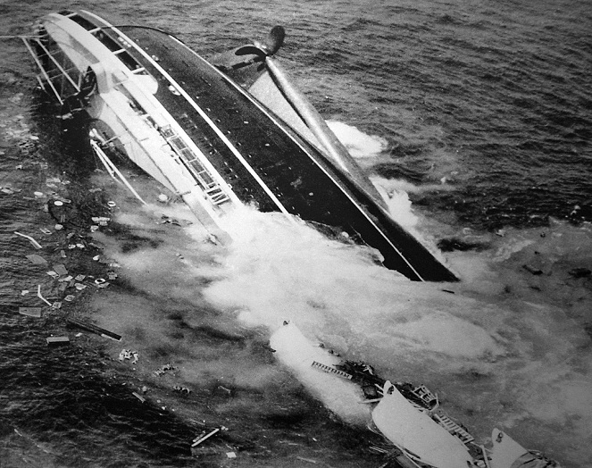 Andrea Doria, kapal yang katanya paling perkasa ini tidak bisa tenggelam hanya karena tabrakan kecil [Image Source]