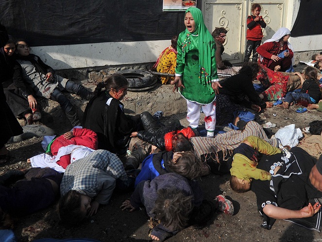Foto ini diambil ketika terjadi bom bunuh diri di Kabul tahun 2012 lalu [Image Source]