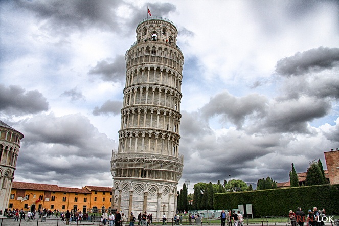 Menara Pisa sempat akan jadi bangunan korban Perang Dunia II [Image Source]