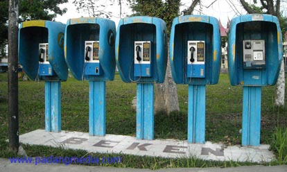 Telepon umum yang kini langka, dulu banyak berjasa [Image Source]