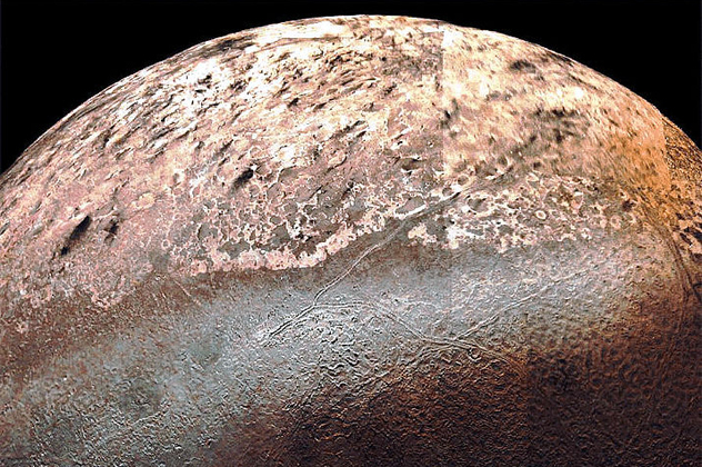 Cryovocanoes – Triton (Bulan dari Neptunus) [image source]