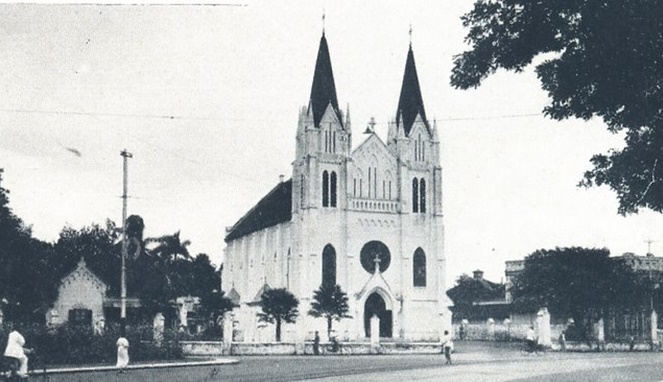 Gereja Kayu Tangan [Image Source]