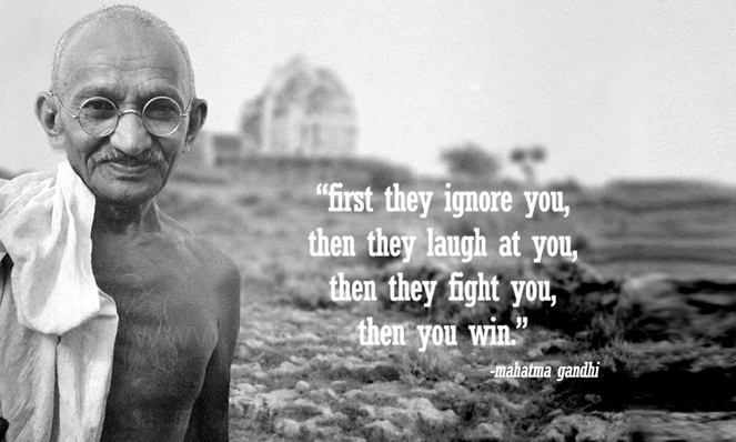 Kredibilitas penghargaan Nobel sebenarnya patut dipertanyakan gara-gara Gandhi yang seperti itu tidak pernah sekalipun dianugerahi penghargaan [Image Source]