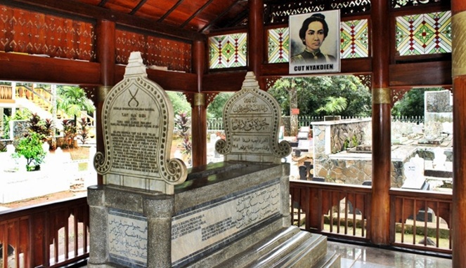 Makam Cut Nyak Dhien [Image Source]