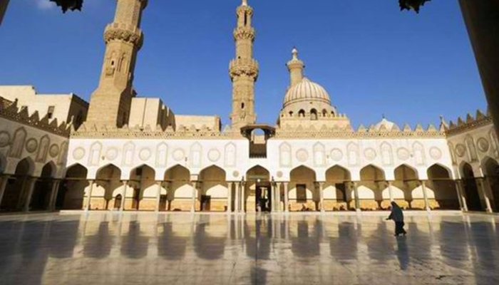 Masjid Al-Azhar, Kairo – Mesir [image source]