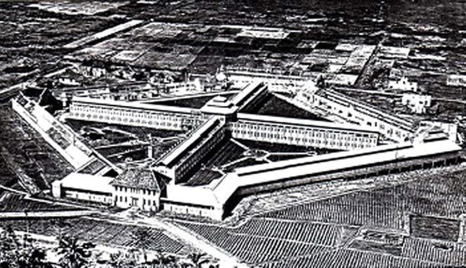 Penjara Sukamiskin, tempat Soekarno dipenjara [Image Source]