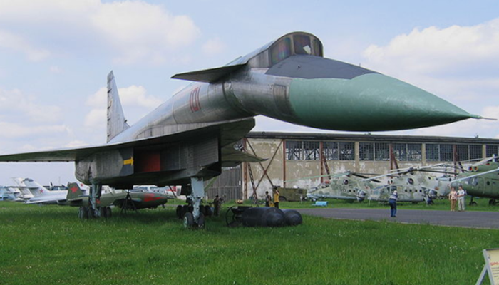 Sukhoi T-4 [image source]