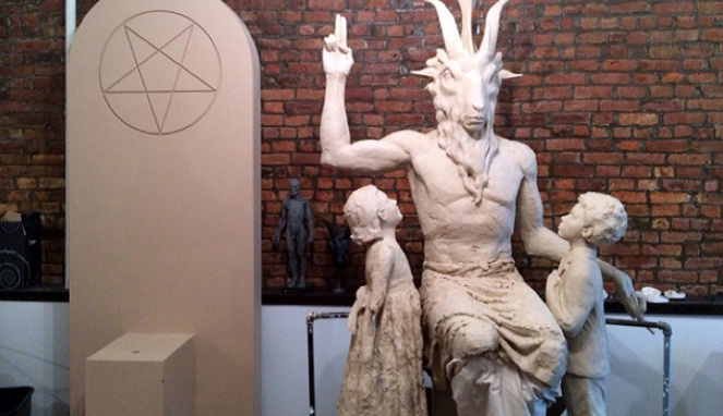 Pengikut Satanic Temple percaya jika setan adalah sosok yang pas sebagai simbol perubahan [Image Source]