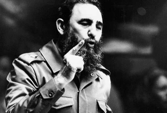 4 jam belum cukup bagi Fidel untuk mengungkap kejelekan Amerika di forum internasional [Image Source]