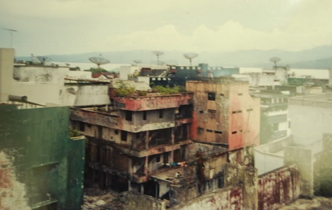 Hotel ini jadi saksi kelam sejarah kota Ambon, namun jadi bukti nyata kehebatan Paskhas [Image Source]