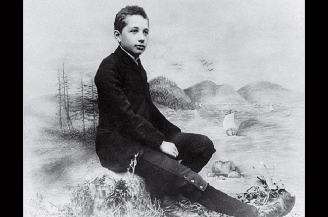 Banyak yang salah persepsi dengan masa muda Einstein yang sering dianggap bocah drop out-an [Image Source]